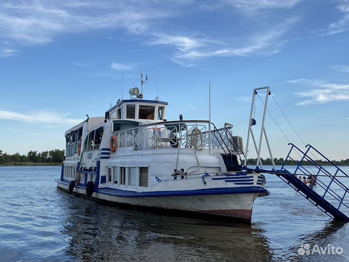 Аренда теплохода