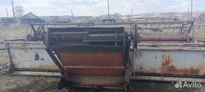 Жатка на комбайн нива