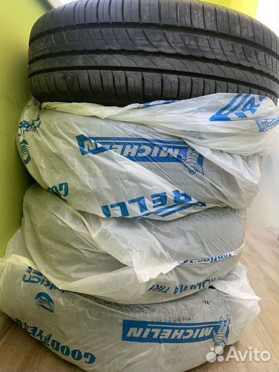 R15 Pirelli Cinturato P1 185/65, PCD 4x100 DIA 10