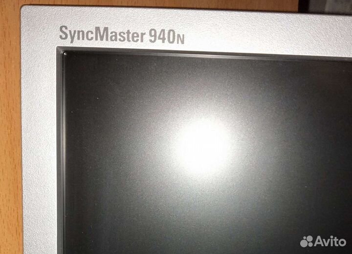 Монитор Samsung