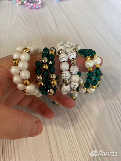 Женские браслеты