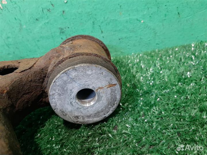 Рычаг передний правый нижний Lexus GS 450H 2007