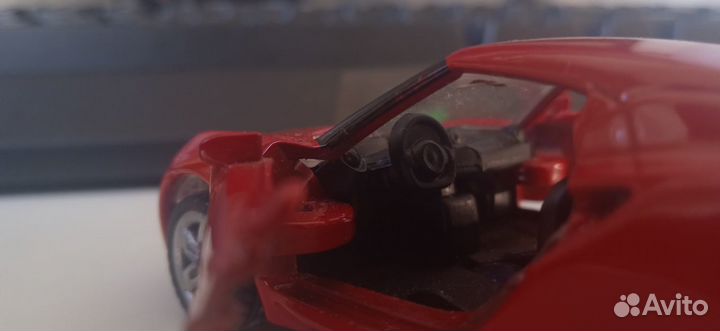 Модель автомобиля alfa romeo 4c