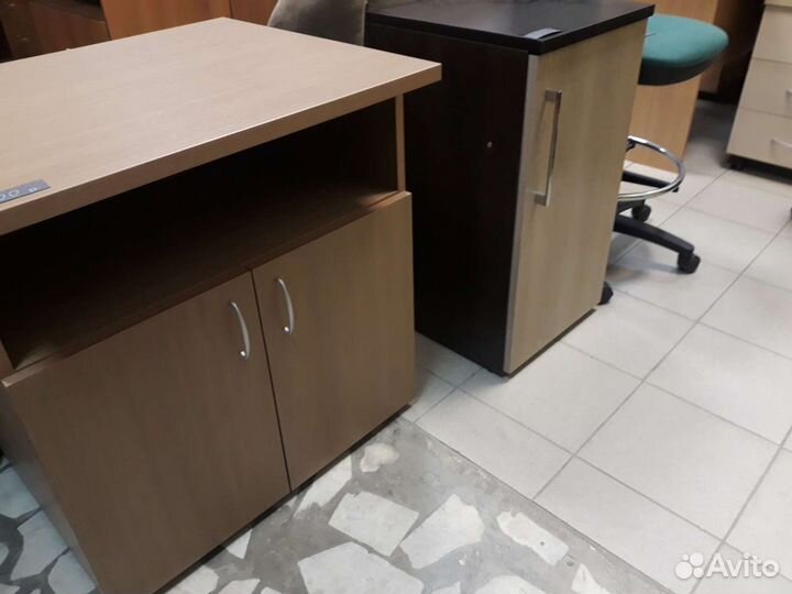 Тумбы. новые