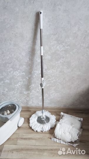 Швабра с отжимом Frau Maria