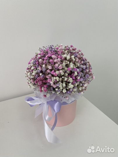 Нежное облачко гипсофилы в коробке