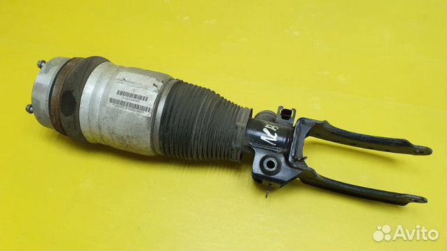 Амортизатор для компрессора. Замок зажигания порше кайен 955. Пневмостойка кайен. Cayenne 955 доводчик. Пневмостойка кайен.