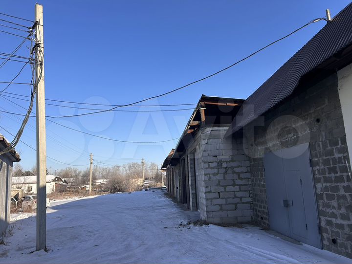 Гараж, > 30 м²