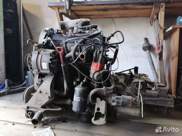 Двигатель и коробка на Фольксваген Джетта 2 1989 г