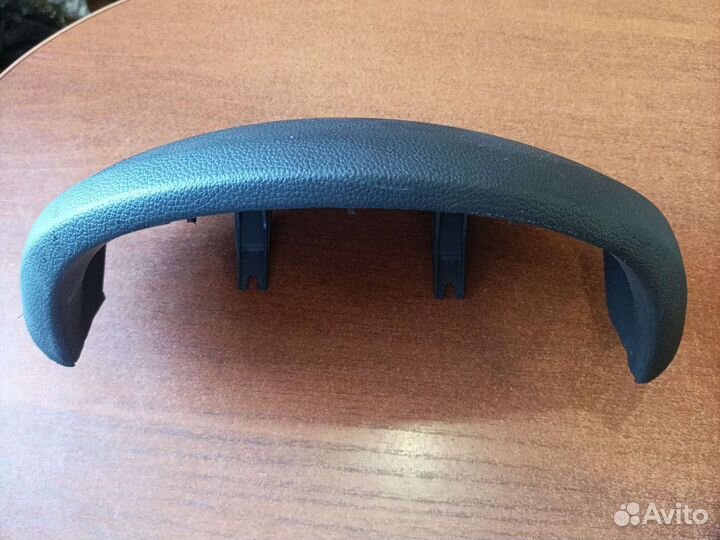 Кожух на панели приборов BMW E87