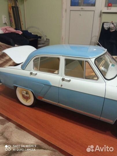 Модель автомобиля газ 21 1:8