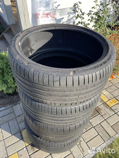 Pirelli P Zero 275/35 R22 и 315/30 R22