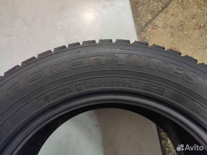 Nokian Tyres Hakkapeliitta R3 215/60 R16 99R