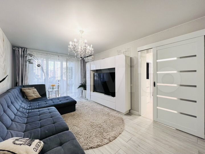 2-к. квартира, 64 м², 9/10 эт.