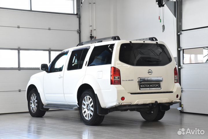 Nissan Pathfinder 2.5 AT, 2012, 118 608 км