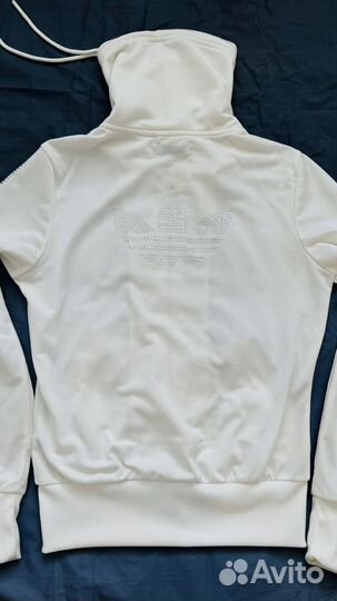 Спортивный костюм adidas