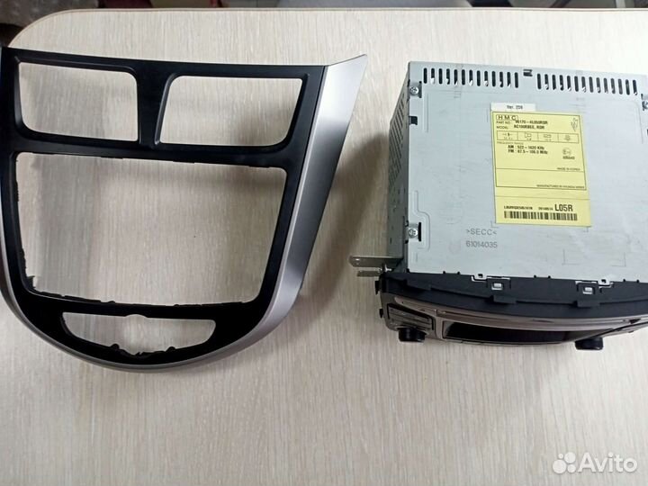 Магнитола с рамкой на Hyundai Solaris