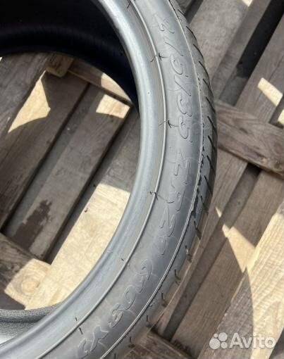 Pirelli P Zero 275/35 R21