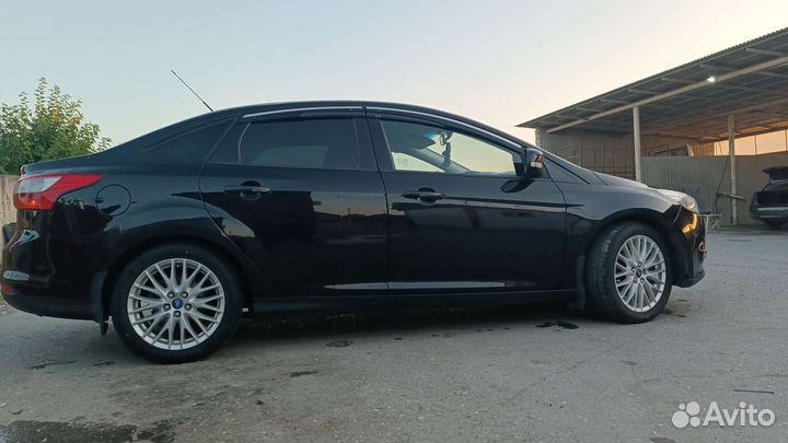 Ford Focus 1.6 МТ, 2014, 200 000 км
