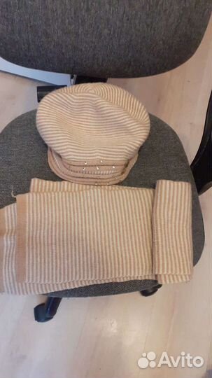 Шапки и шарфы женские