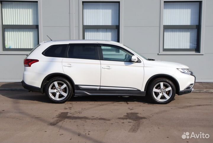 Mitsubishi Outlander 2.0 CVT, 2016, 208 929 км