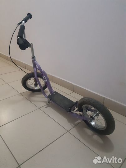 Самокат с надувными колесами детский