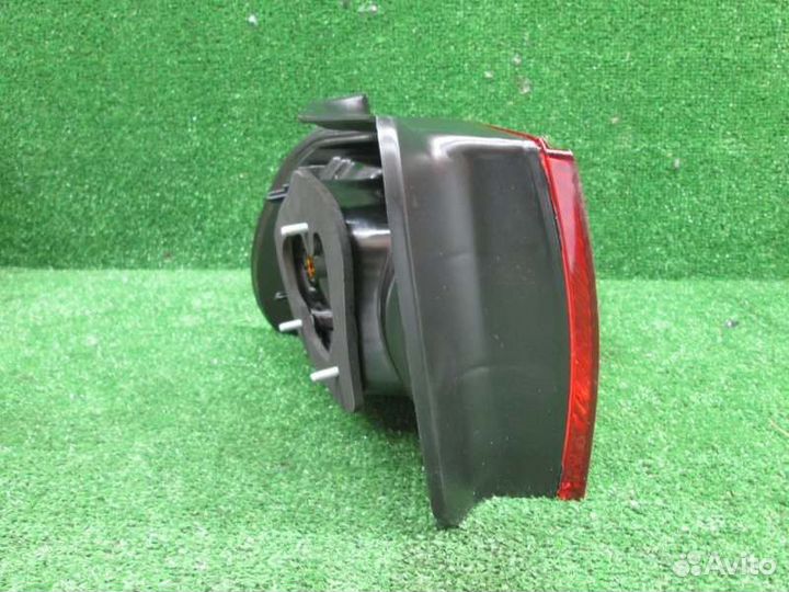 Стоп правый Toyota Ipsum SXM10