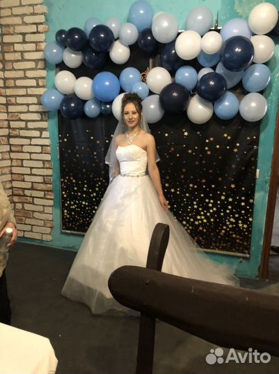 Свадебное платье