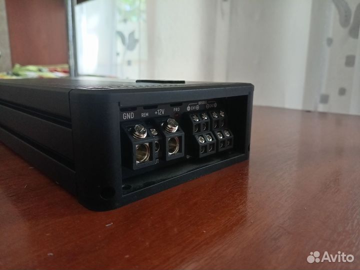 AMP-PRO 4.150 Усилитель