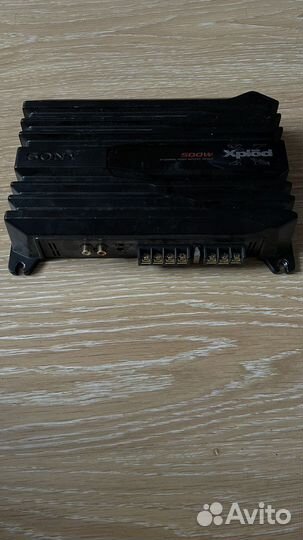 Автомобильный усилитель звука