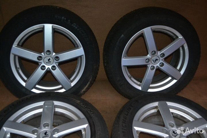 Диски R17 с всесезонными шинами 255 55 17