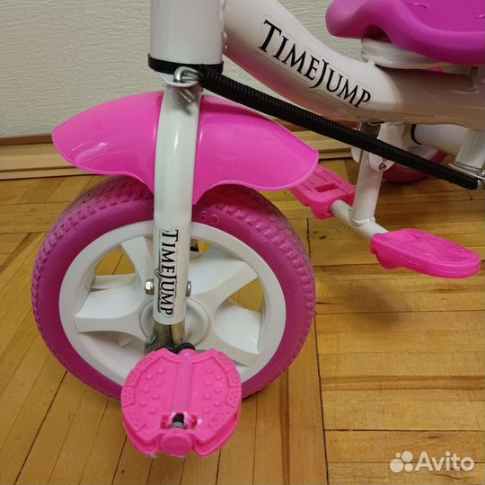 Трехколесный велосипед