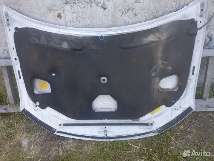 Продам капот Mitsubishi Outlander 2005–2012