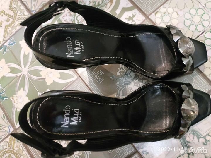 Босоножки женские