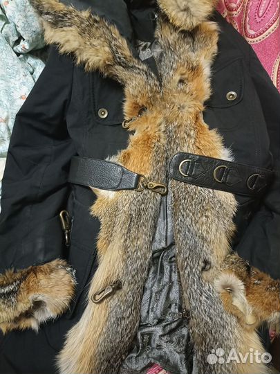 Пальто зимнее с натуральным мехом