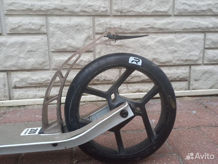 Самокат с большими колесами