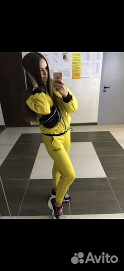 Спортивные брюки и куртка женские Armani Exchange