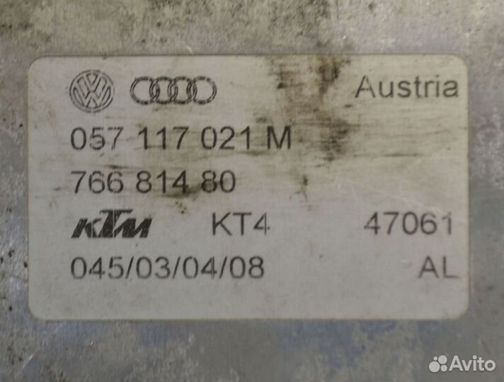 Радиатор масляный Audi / VW А8 II 4.2 Tdi 05711702