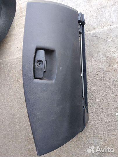 Бардачок BMW 5-Series (E60) V (2003–2007)