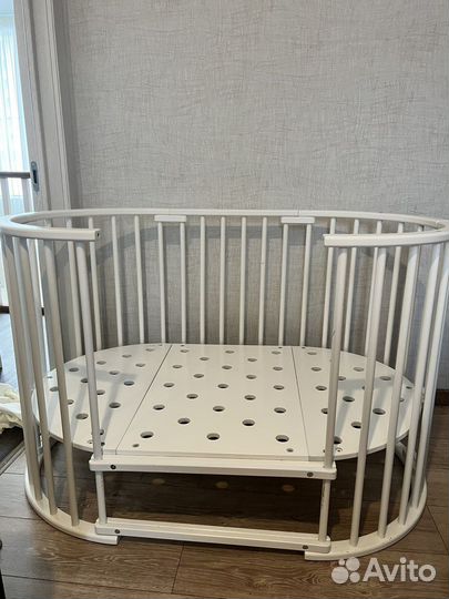 Круглая из бука кровать-трансформер Moon bed 7в1