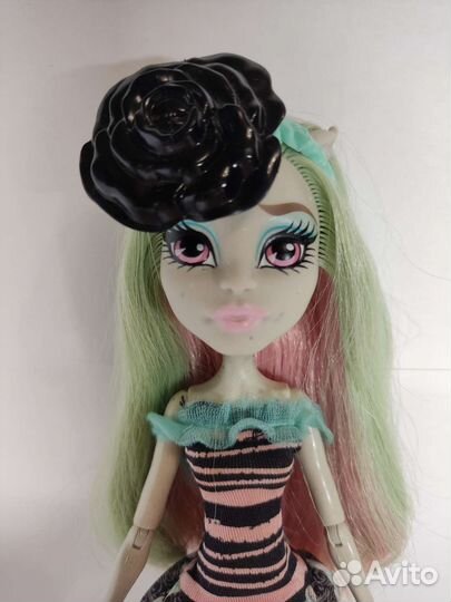 Куклы Монстер Хай. Рошель Гойл и Гаррот дю Рок