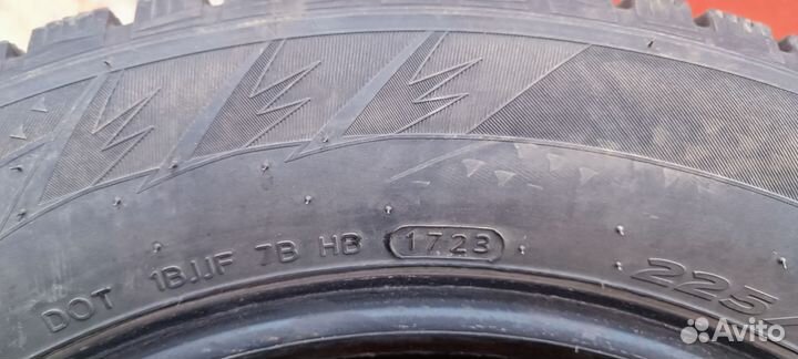 Hankook Winter I'Pike 225/60 R17 103T