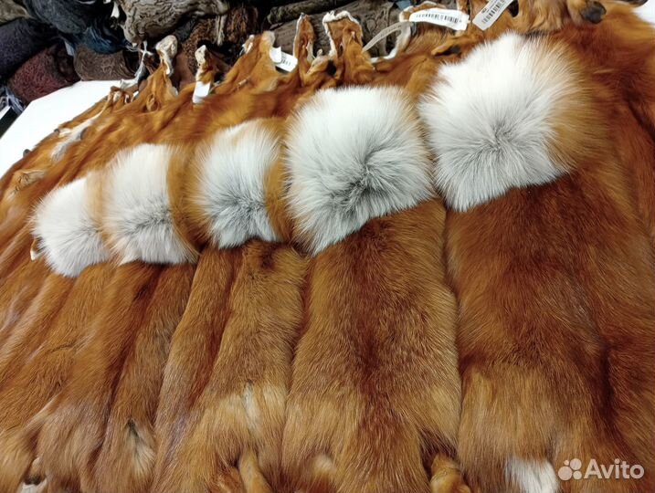 Натуральный мех шкурки лисы