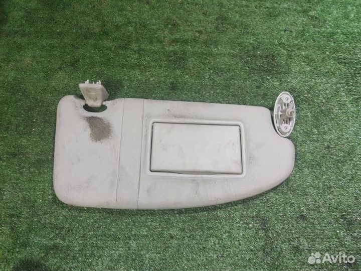 Козырек солнцезащитный правый Ford Focus 2 1.8