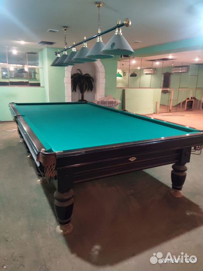 Бильярдный стол