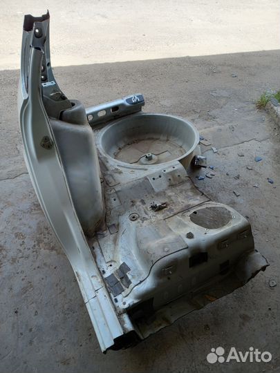 Четверть кузова лада калина