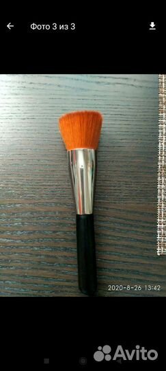 Кисть для макияжа