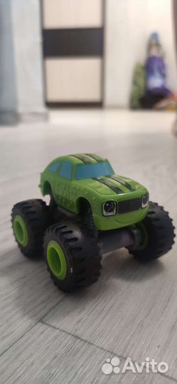 Вспыш и чудо машинки