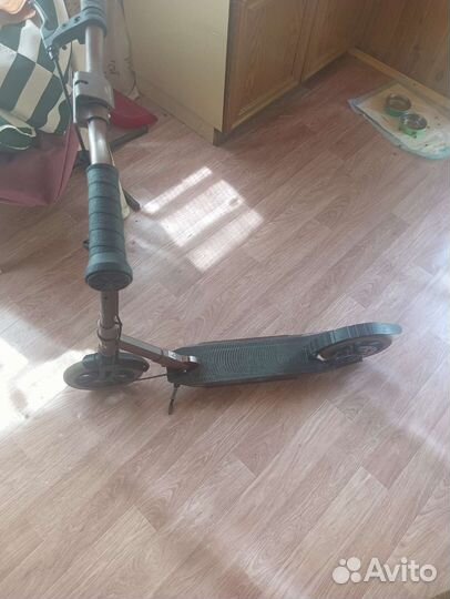 Самокат tech team два