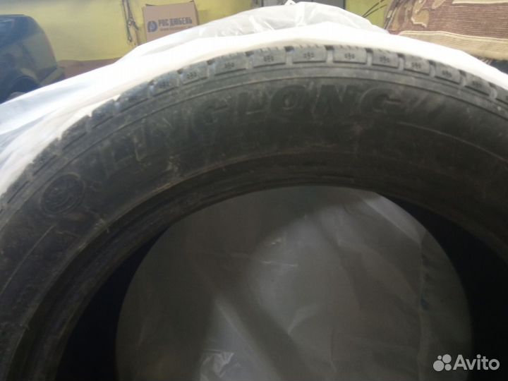 LingLong Green-Max Winter UHP 215/55 R17